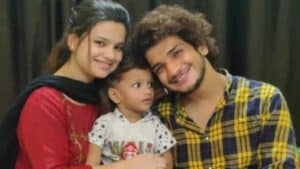 munawar-with-ex-wife-and-son