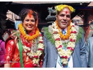 amresh-kumar singh-with-wife
